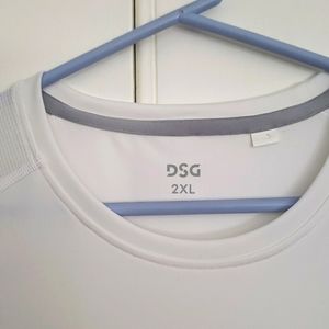 Men athlete t-shirt.